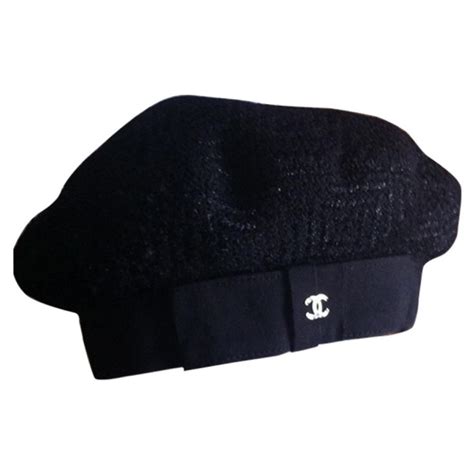 black chanel top hat.